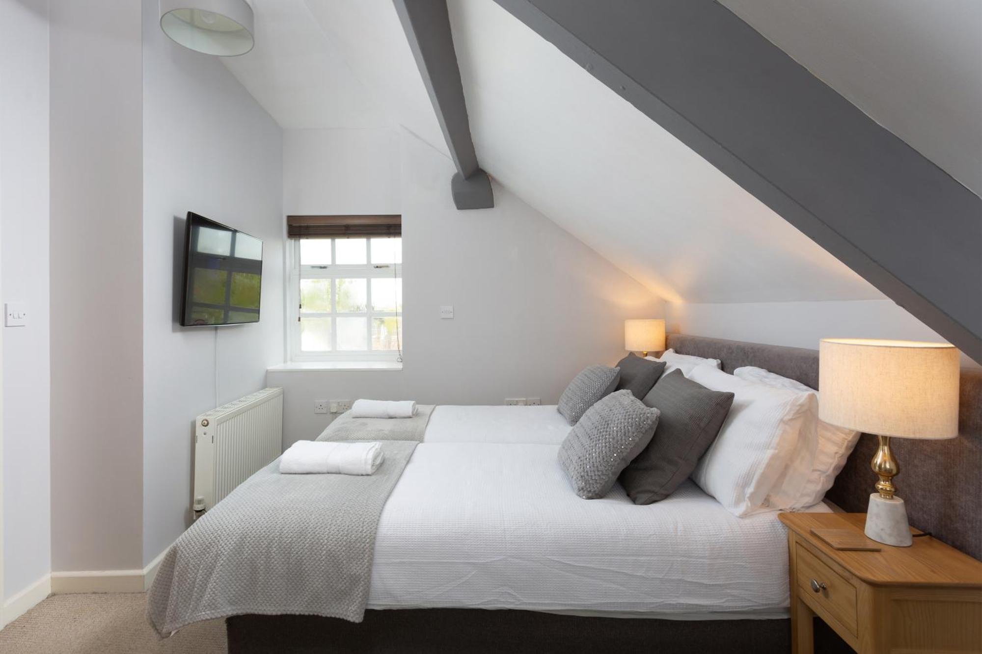 Bootham Court Grade II Duplex Apartment With Free Parking & Wi-Fi - Sleeps 2-6 People ヨーク エクステリア 写真