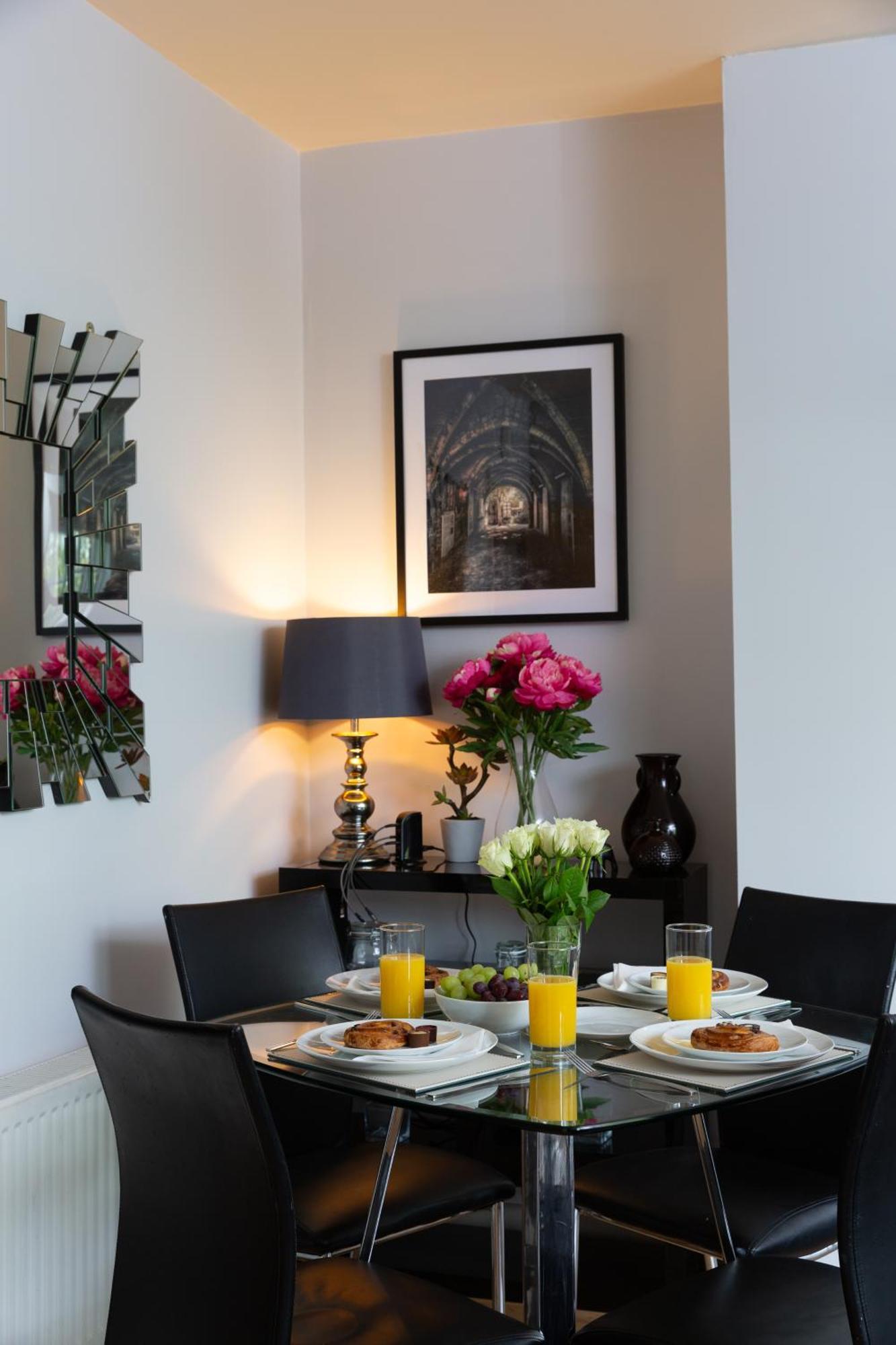 Bootham Court Grade II Duplex Apartment With Free Parking & Wi-Fi - Sleeps 2-6 People ヨーク エクステリア 写真